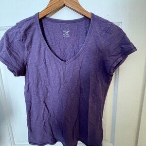 Women's small v-neck t-shirt horny toad